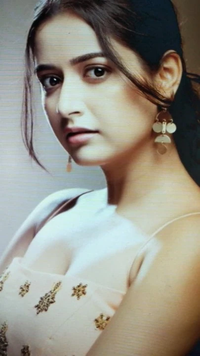 Cum on Ashika