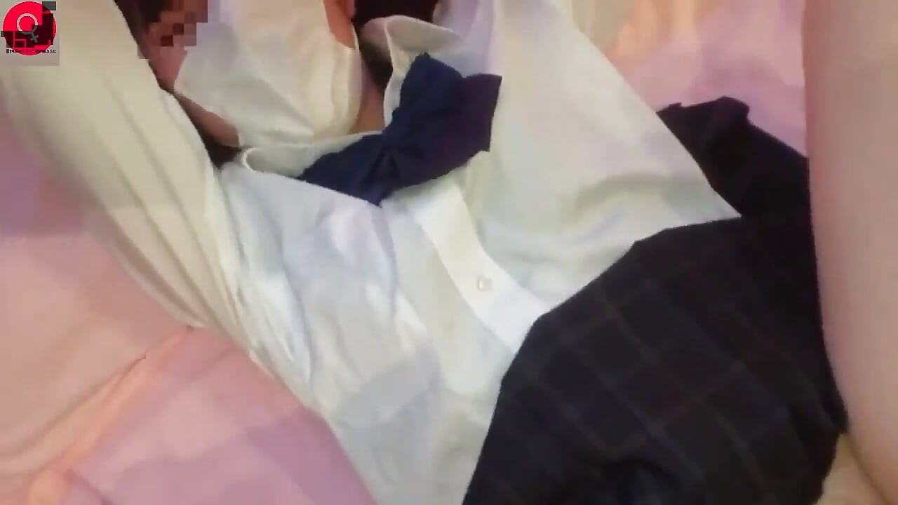제복을 입은 아기 0602 무수정