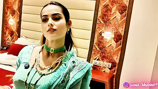 desi indian housewie ne bulaya ghar pe apne frnd ko aur jamke chudwaya full hindi audio.