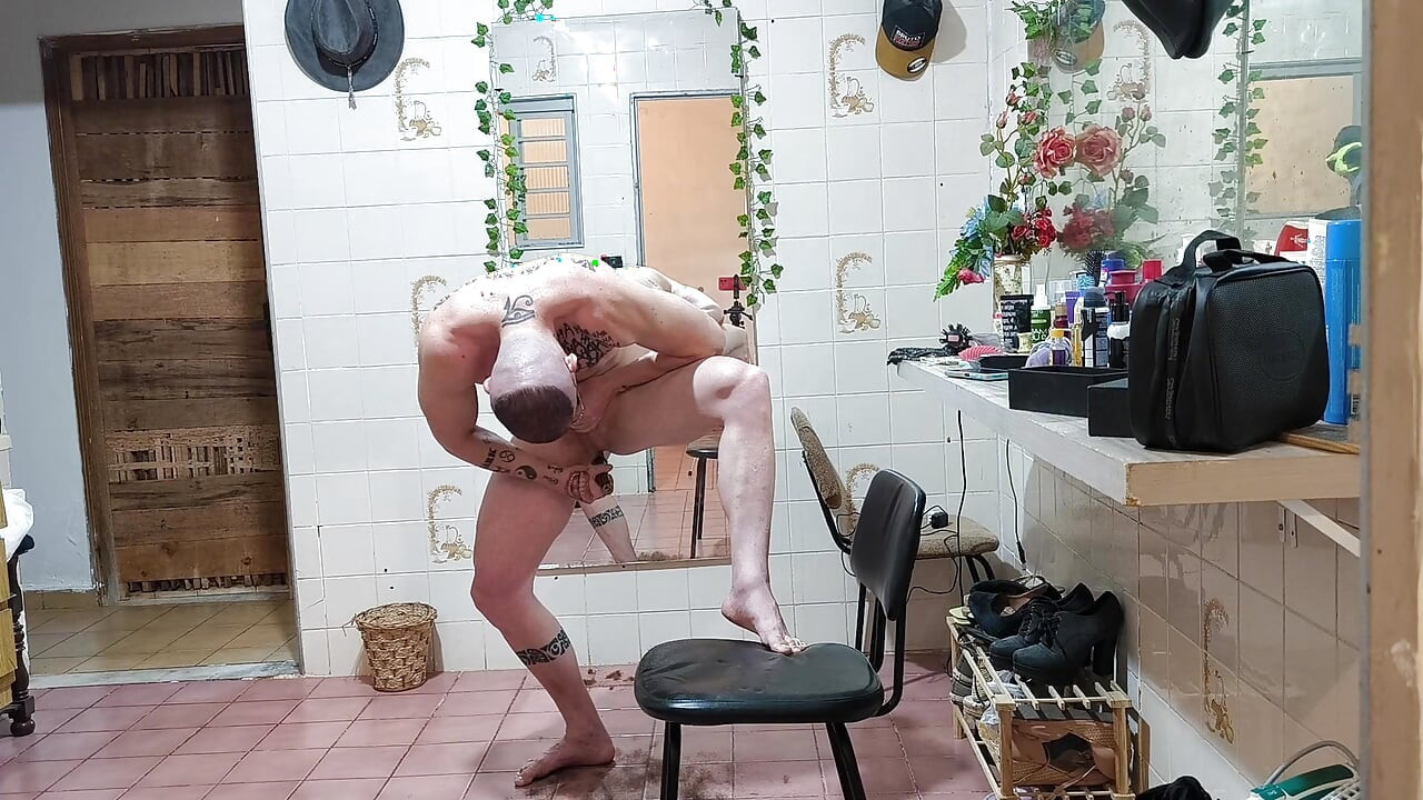 depilando anus e penis