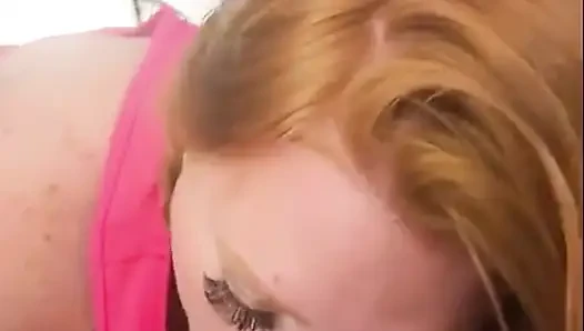 Рыжая Жиробасина Julie Ginger Поклоняется Члену В Видео От Первого Лица