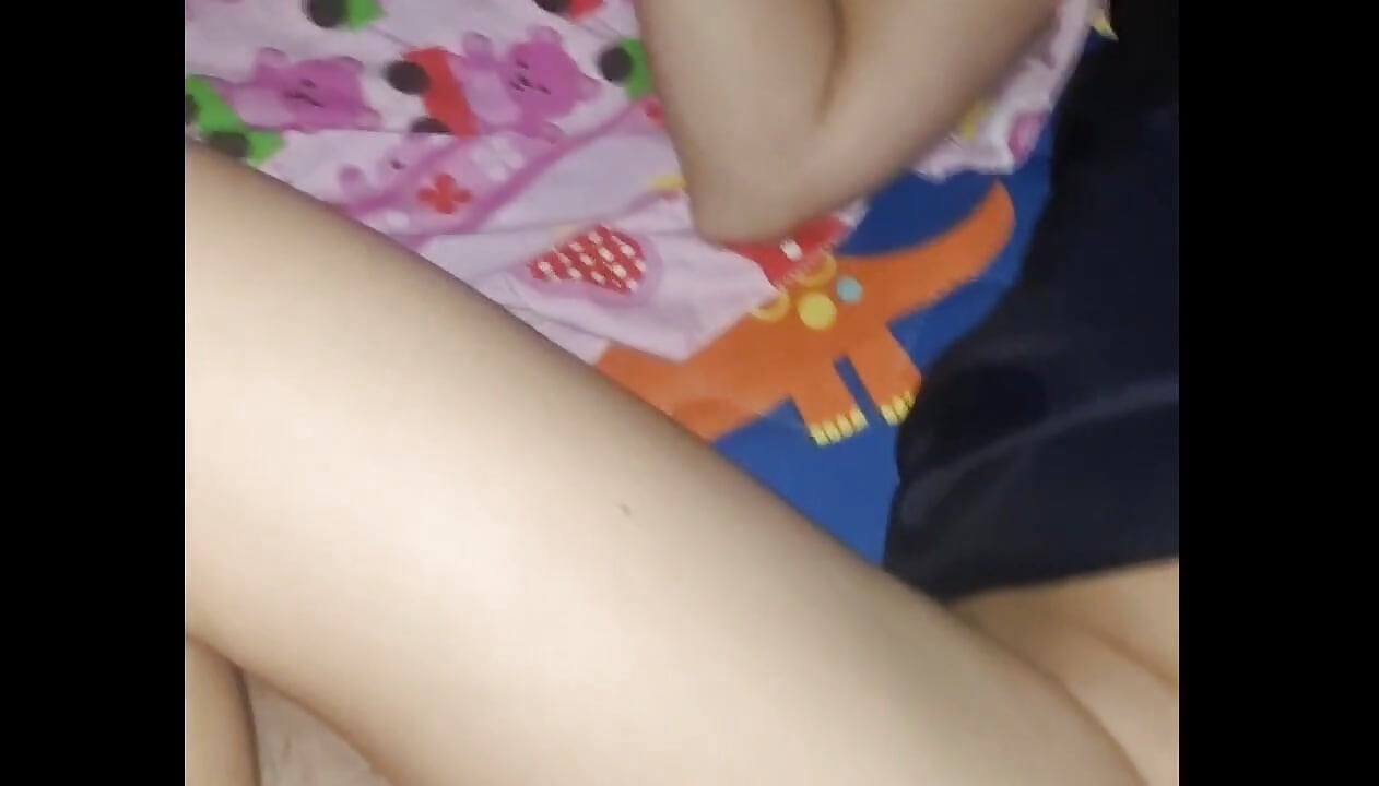 Menjilatnya sehingga dia datang.