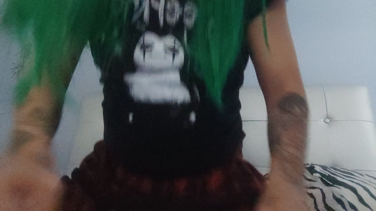 Happy emo sissy girl, solo handjob