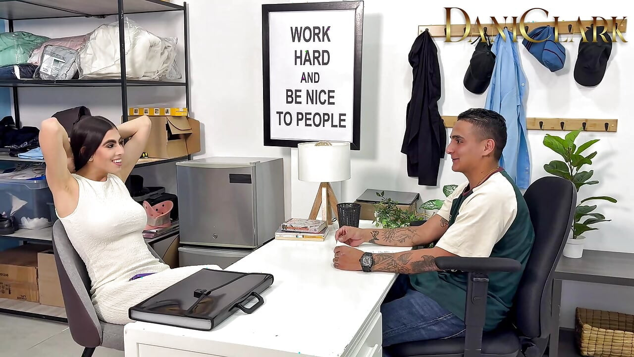 Lawyer Fucks Her Client to End Her Contract