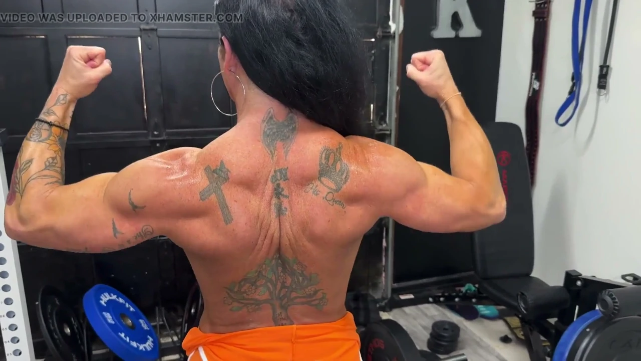 Muscle MILFs Cum Command JOI
