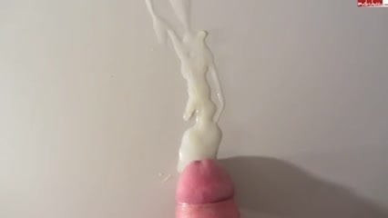 Geile Ladung aus dickem saftigem Schwanz !!!