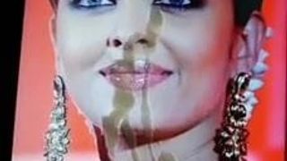Ejaculare pe fața lui Aishwarya Rai