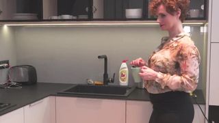 busty mature stepmom makes bad coffee but good sex