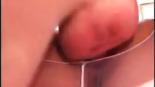 Geile schlampe genießt arsch zu mund