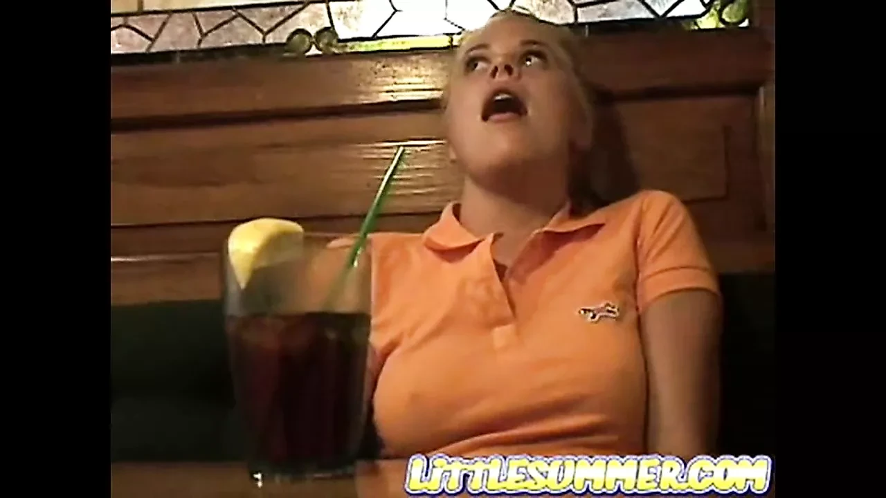Little Summer Secretly Finger her pussy at the resto