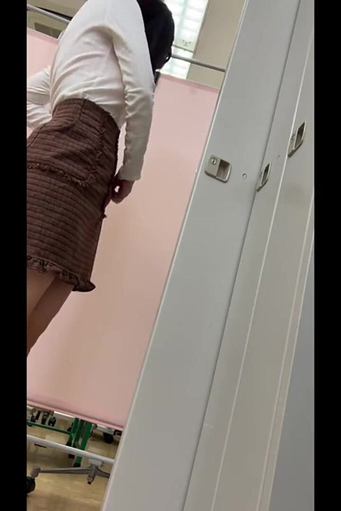 Health Checkup 2 - 4 Beautiful Women and a Lewd Doctor's Examination - 2