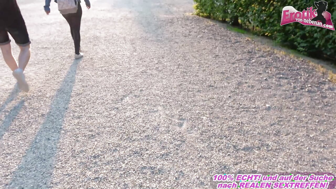 German Blowjob Date in Public Park (RISKY)