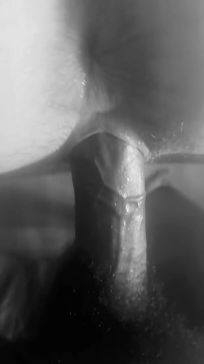 Apa yang Dia Mahukan Adalah Pancutan Mani Dalam Lubang-Nya