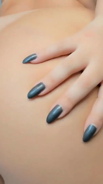 لحظة مذهلة من "لاتينية مثيرة تلعق كس وتدروس تعليمية مص الزب سحاقية وقذف في الفم"