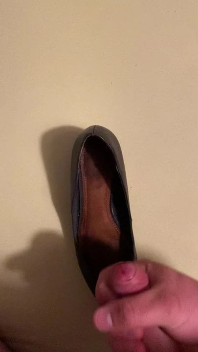 Shoe