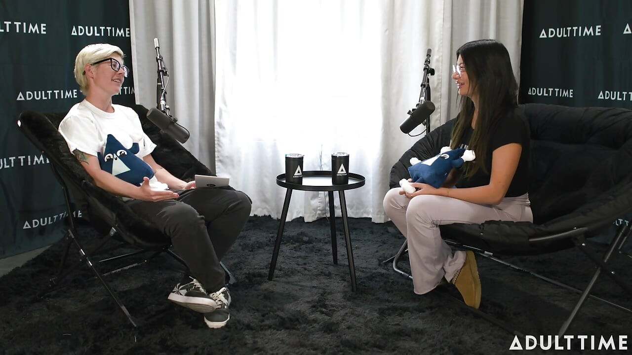 Cami Strella Surviving a Cult, Tiktok Fame, & Non-monogamy | the Adult Time Podcast