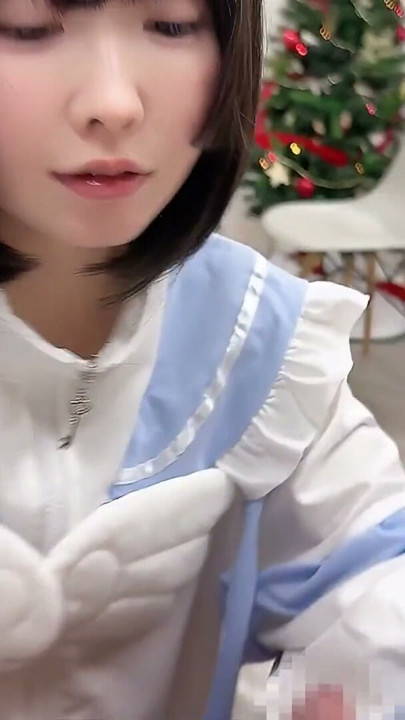 Japan's Asian angel leaves customers weak in the knees with her sweet, ultimate blowjob | Clip 1