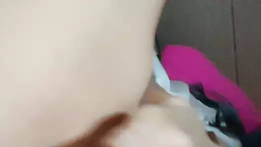 Lusi kocası kamerada diğer erkeklerin önünde mastürbasyon yapıyor