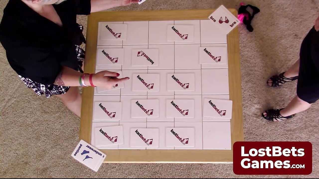 A sexy 3D body scan after losing a Strip Memory game
