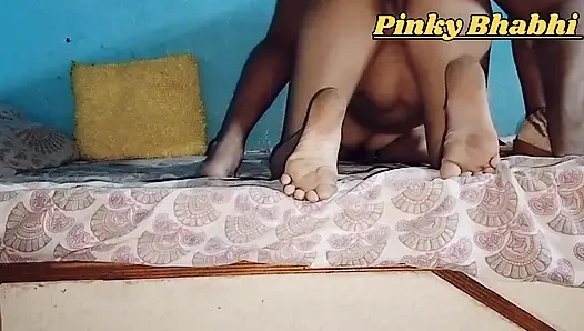 Desi Sexi Bhabhi Ne Apne Erkek Arkadaş Ko Khush Karne Ke Liye Apne Ghar Bula Kar Raat Bhar Tam Keyif Kiya