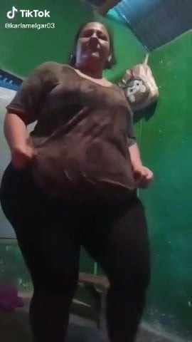 culona bailando 3
