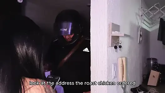 18-year-old Colombian with a big ass has sex with the delivery guy without a condom. full HD porn- homemade - Latina