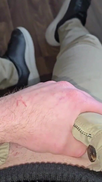 デスクダディポンプ - Xでフォローしてください:PhantomGentX | クリップ 1