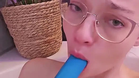 Buharlı Bir Banyo Için Bana Katıl