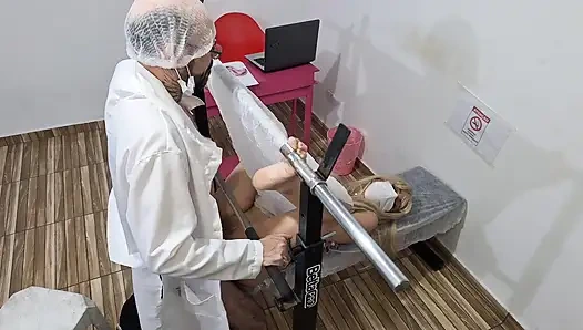 Dokter murahan dan selingkuh menghadiri wanita yang sudah menikah