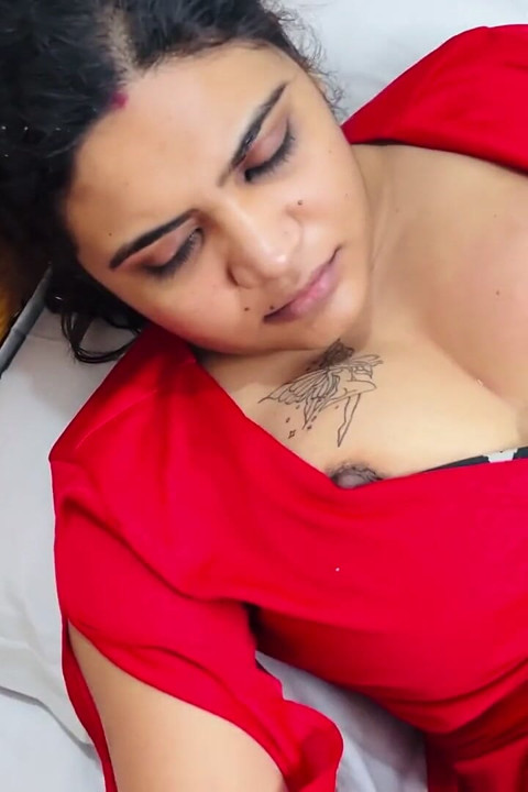 Fucked Alka Bhabhi in Her Own Room She Took the Thick Cock in Her Mouth.