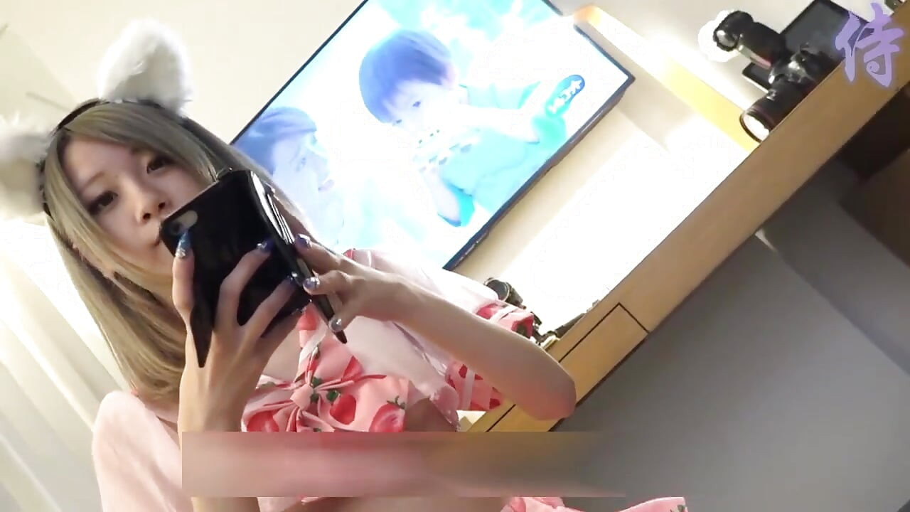 Hentai horny asian sluts 105