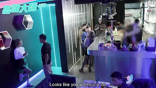 Cewek hot bertato, yaner, dientot di kamar mandi klub malam sama seniman penjemputan