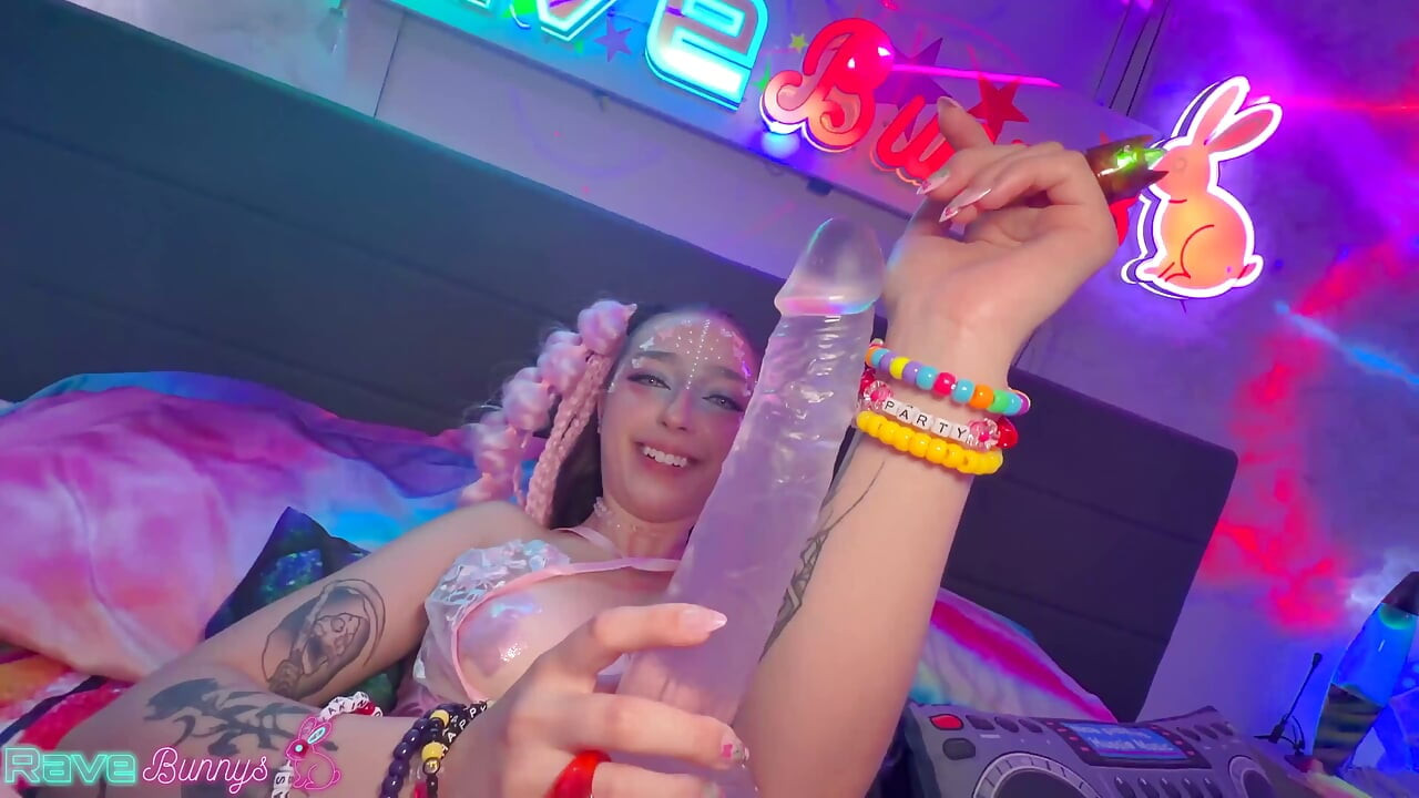Brian Pumps Scarlett Full of Cum While Glowsticks Light Her Stockings!