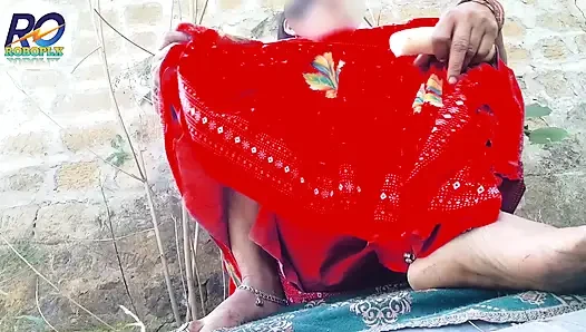 Desi dorf bhabhi Es gab den wunsch, die muschi gefickt zu bekommen, aber sie machen es mit der muschi aus und beobachten schwager und