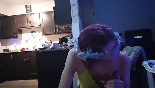 Peri cyber seksi nyepong kontol luar biasa, dientot habis-habisan sama kontol besar sampai dicrot di dalam (close up, pov)