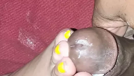 Fucked those faded yellow toes
