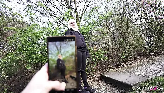 Alman izci - minik İsviçreli genç Lilly Lovemoon 18 ilk kez oyuncu seçmelerinde