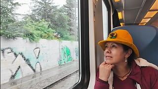 Completo filme 4k - sexo quente em um trem com Garabas e Olpr