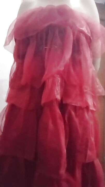 Indische Homo Travestiet Gaurisissy Echte XXX Eigengemaakte Seks in Rood Lehenga