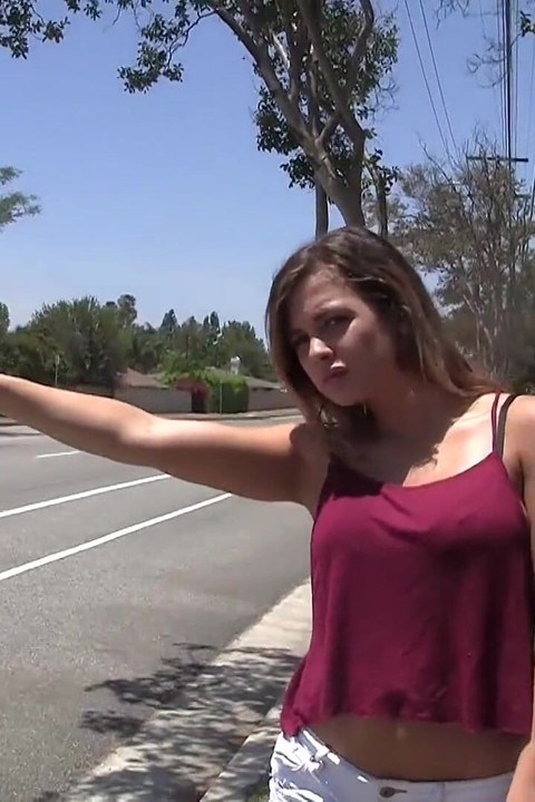 Kiesha Grey adore se faire éjaculer sur la langue !