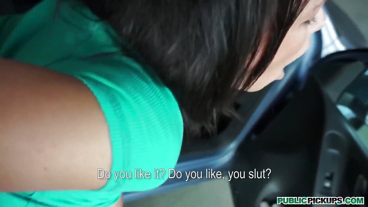 Public Pickups - Big Tit Linette Slag Will Do Anything to Be a Model