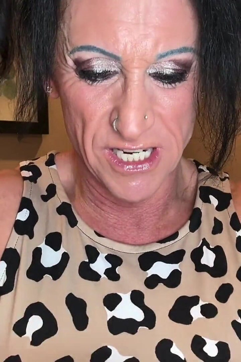 Goddess Kandys Naughty Oral Routine