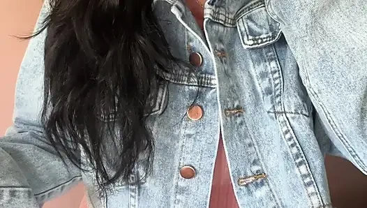 Asumsikan feminitas Anda