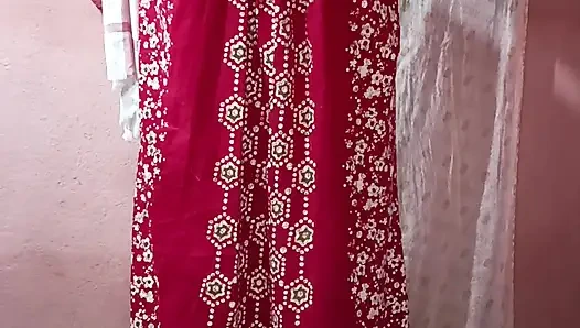 Желтая Сари сбрасывает соло, SFW