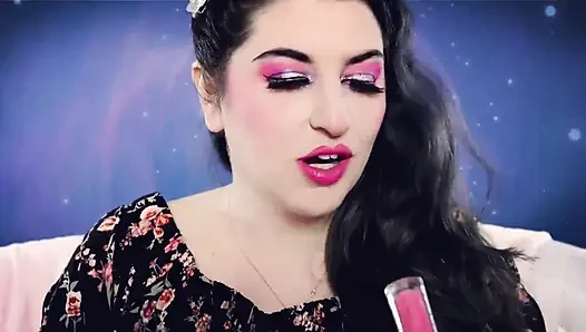 Asmr lipstik merah muda di plexiglass