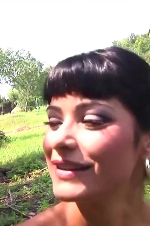 Outdoor Workout and Great Fucking with Hot Euro Brunette