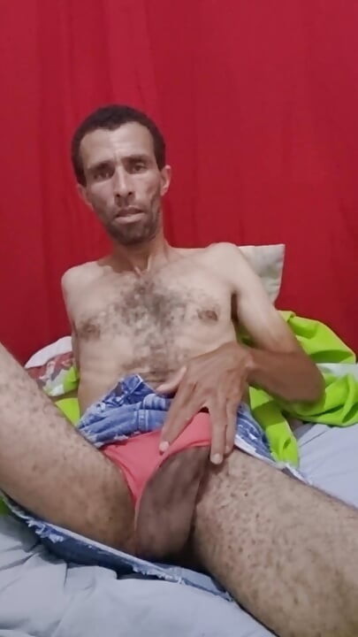 They All Come and Enjoy Watching Me Masturbate with Great Lust