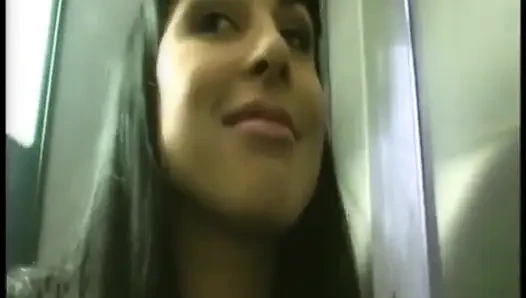 Kaslı Adam Azgın Esmeri Kanepede Sert Sikiyor