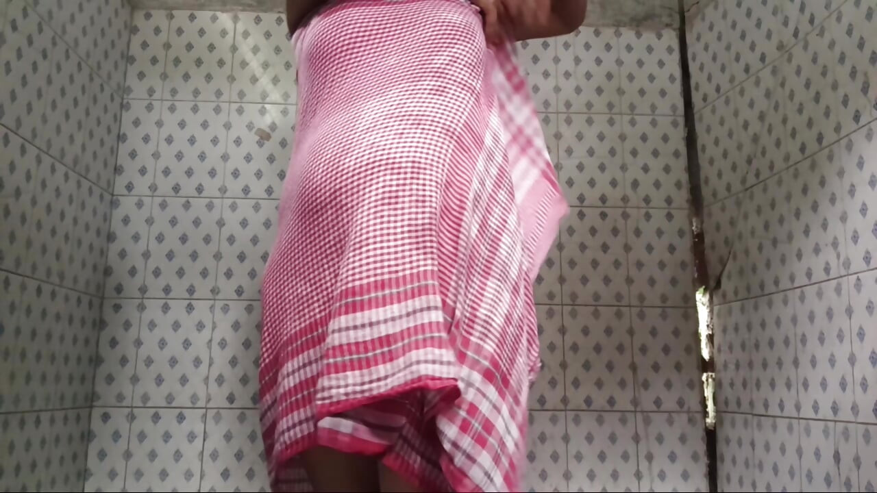Cuting the under bal in bathroom self