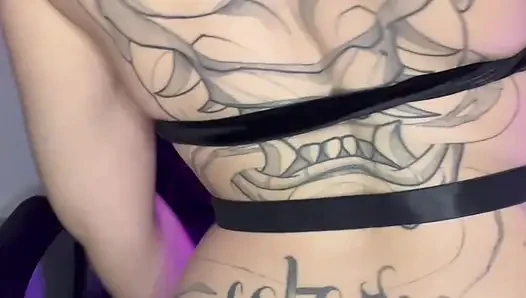 Young Brazilian girl with big ass with plug in her ass